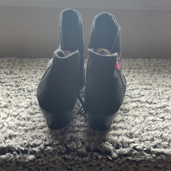 Beautiful Rebecca Minkoff booties - Picture 4 of 5